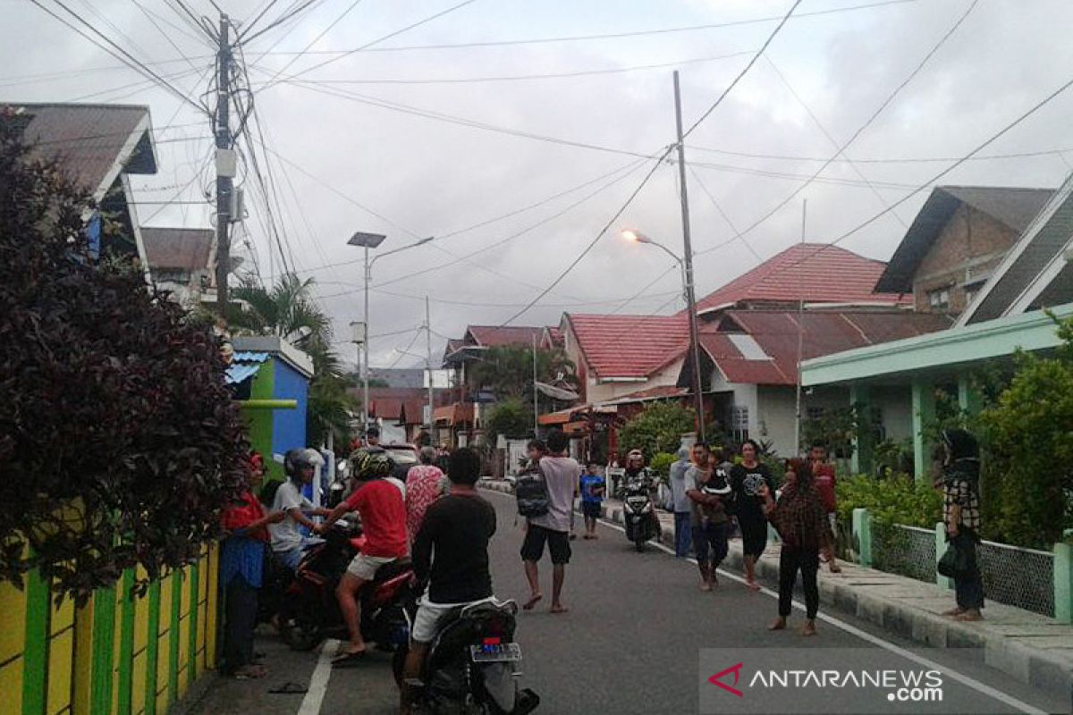 Pemda diminta buka akses ke warga Batang Dua terdampak gempa 7.1