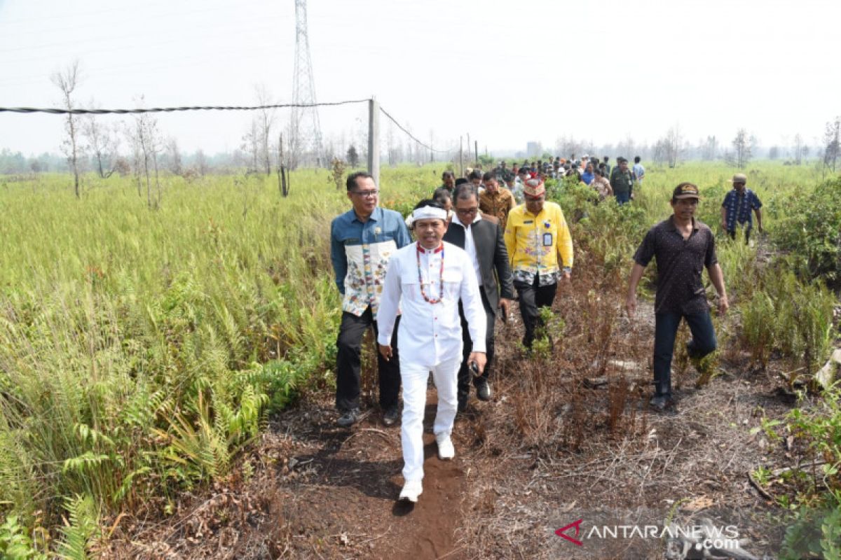 Tumpahan minyak, Dedi Mulyadi minta ditangani serius