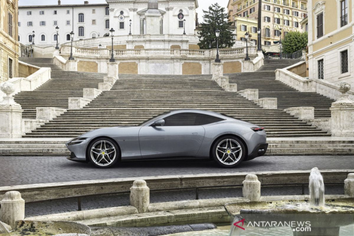 Ferrari masuki segmen hybrid lewat Roma sports coupe