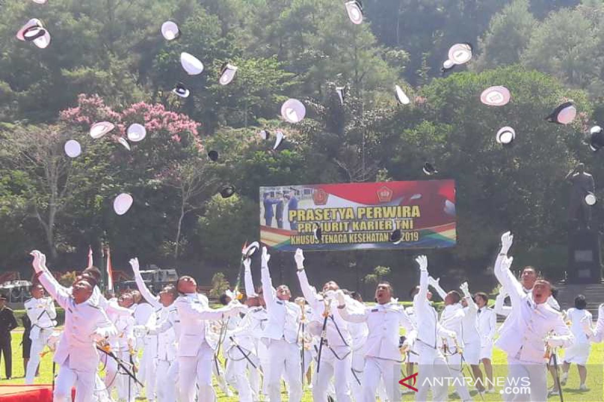 185 prajurit karier TNI tenaga kesehatan ikuti prasetya perwira