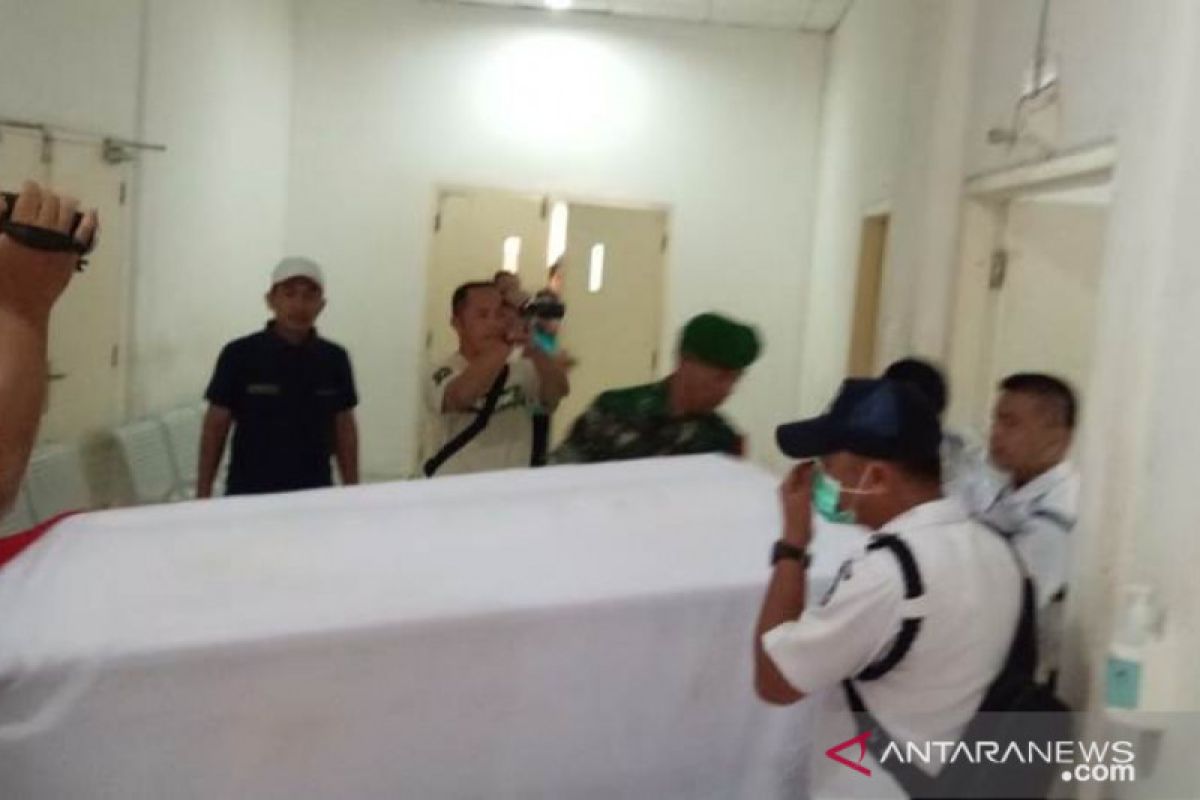 Tim dokter autopsi jenazah Serda Iman Gea yang meninggal saat latihan