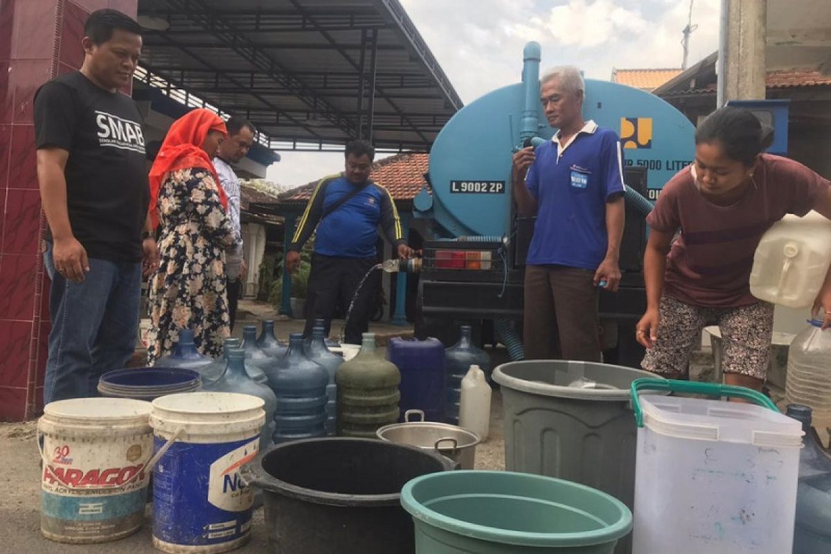 Kedalaman sumur bor di Kota Kediri rendah hambat air keluar