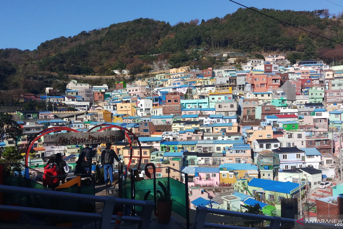 Melihat "Santorini Korea" di Gamcheon