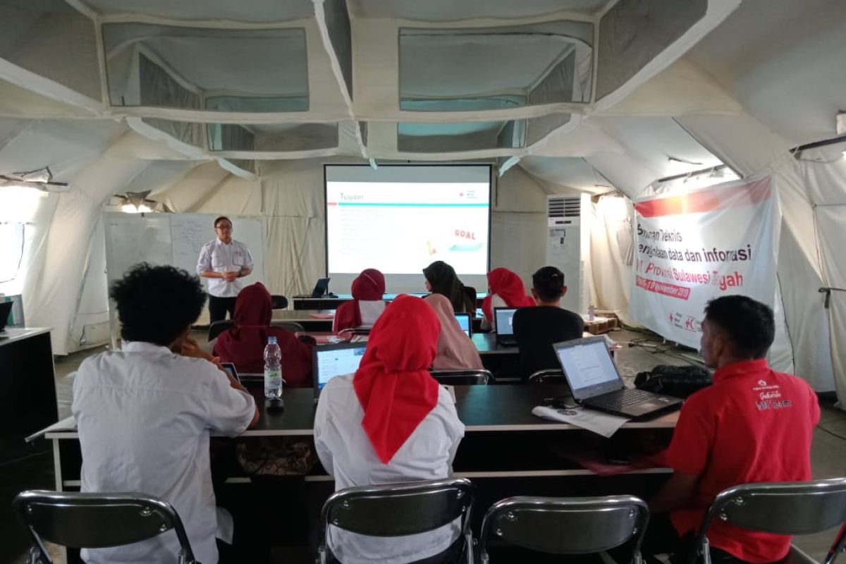 PMI Sulawesi Tengah  tingkatkan kapasitas relawan mengelola data