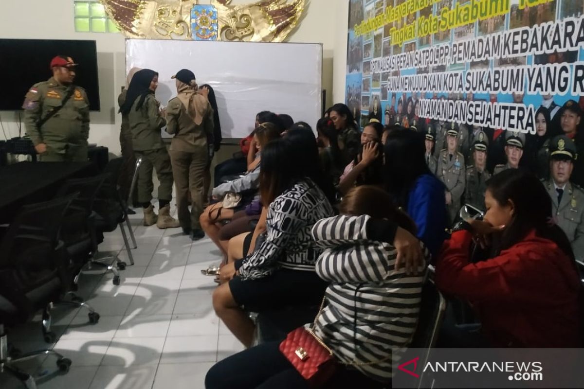 Operasi Yustisi, petugas gabungan amankan belasan wanita dan waria tuna susila di Kota Sukabumi