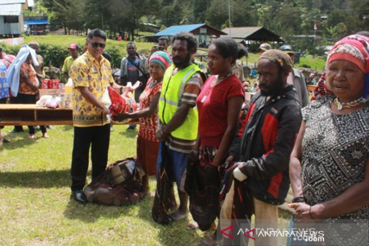 Diberupakan sembako sebagian bantuan warga miskin di Lanny Jaya-Papua