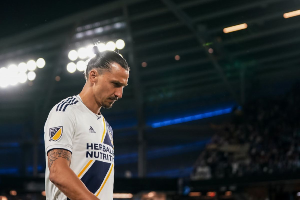 Ibrahimovic mungkin dibeli Liverpool andai bukan mantan pemain MU