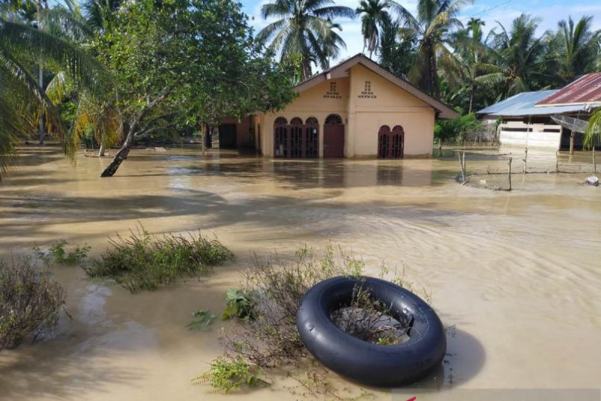 Banjir merendam 10 desa di Nagan Raya Aceh