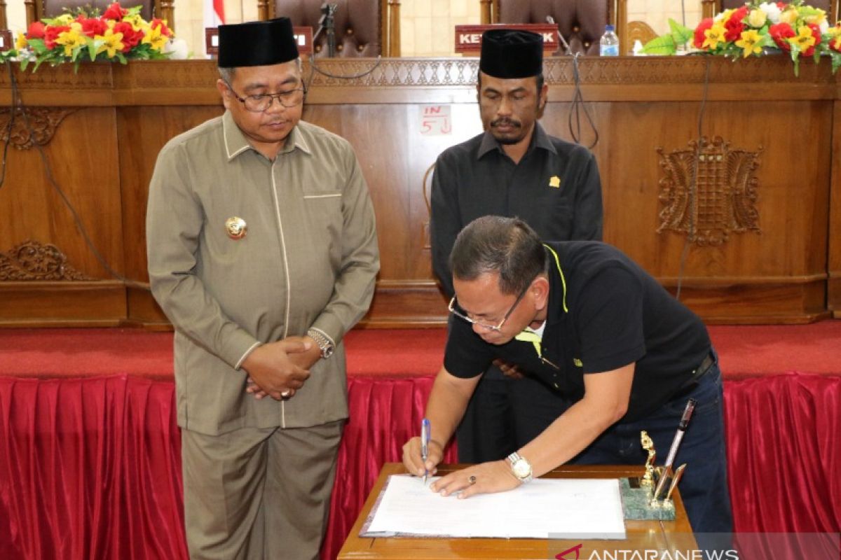 DPRK Aceh Barat sahkan APBK 2020 Rp1,4 Triliun