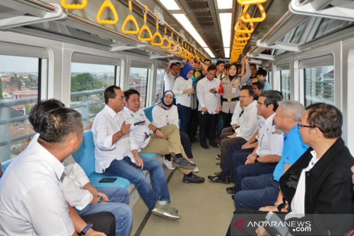 Menhub tinjau berkala LRT Sumsel pastikan layanan membaik