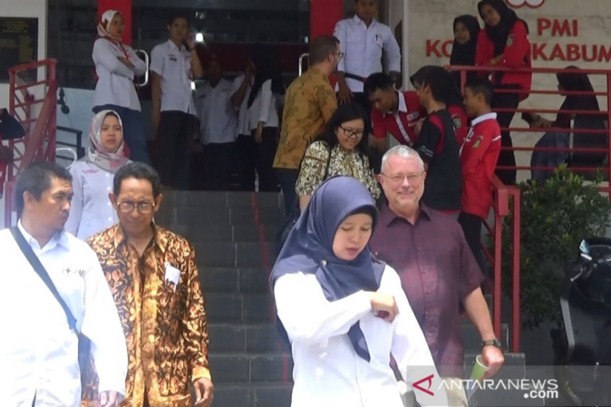 Di Sukabumi Amcross tinjau lokasi program kesiapsiagaan gempa