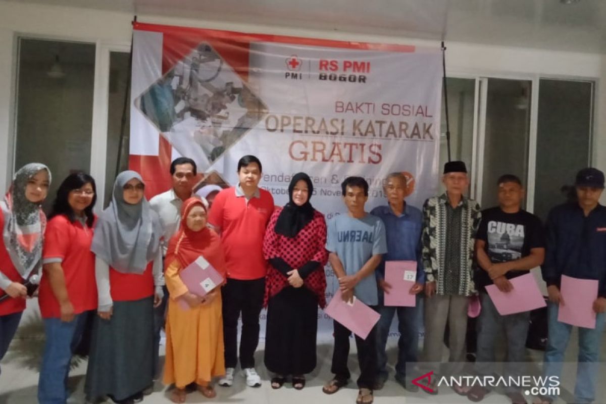 RS PMI Bogor menggelar operasi katarak gratis untuk puluhan warga
