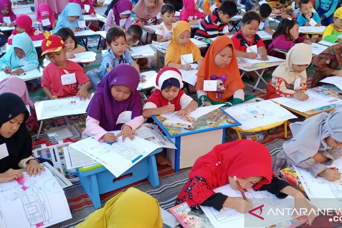 Alfamart kembangkan bakat dan kreativitas anak di Sumenep