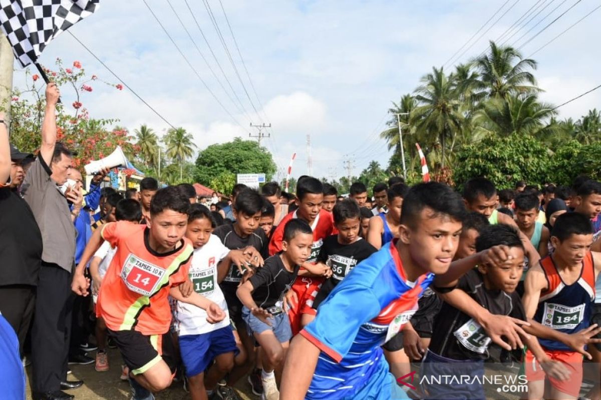 Lomba lari 10 K meriahkan HUT ke-69 Tapanuli Selatan