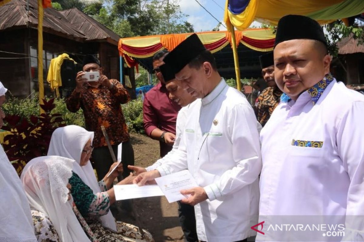 Bupati Tapsel puji kekompakan masyarakat Angkola Timur