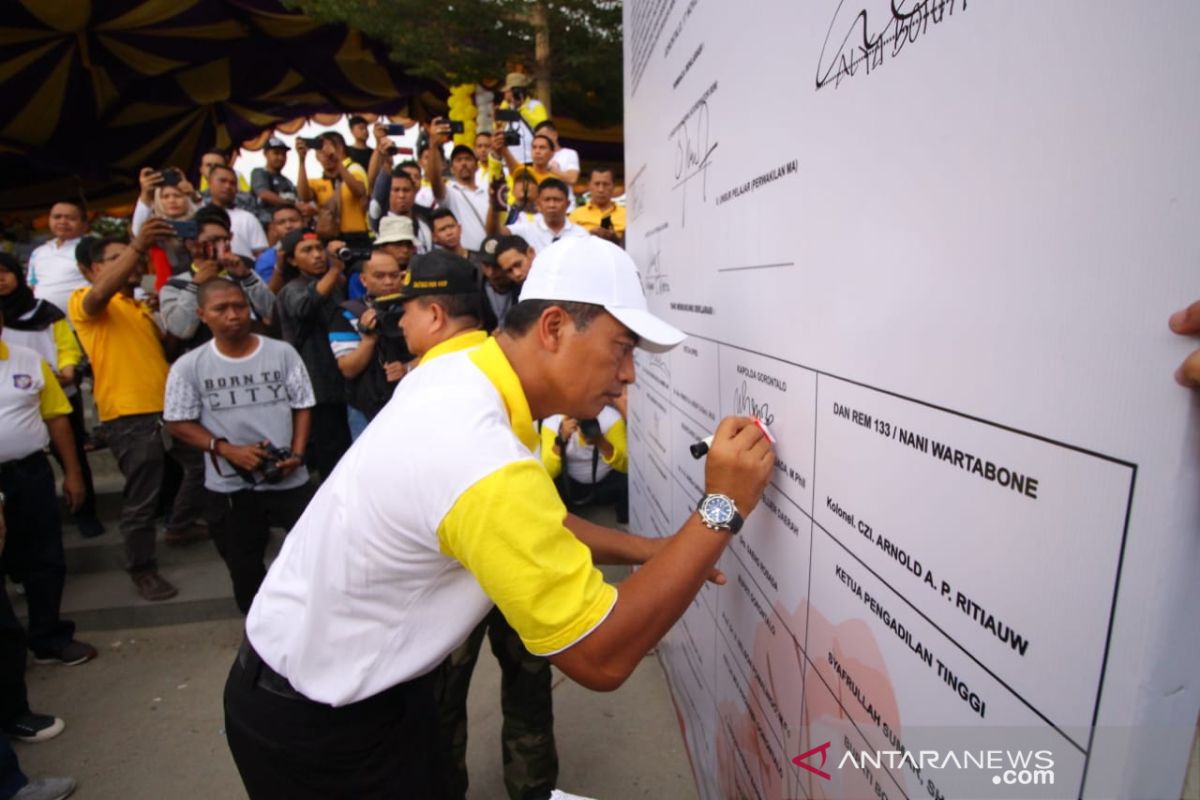 Kapolda Gorontalo turut ikut deklarasi penolakan narkoba