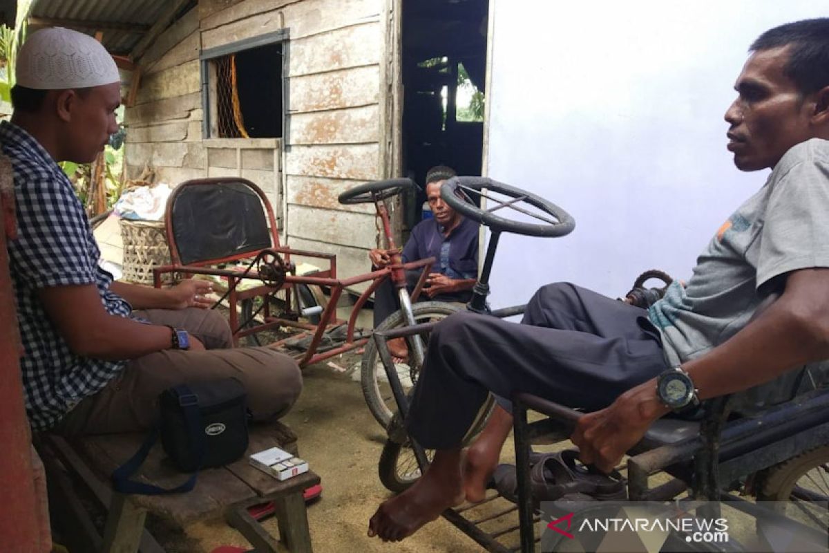 Dua warga disabilitas Aceh Jaya harapkan bantuan becak motor