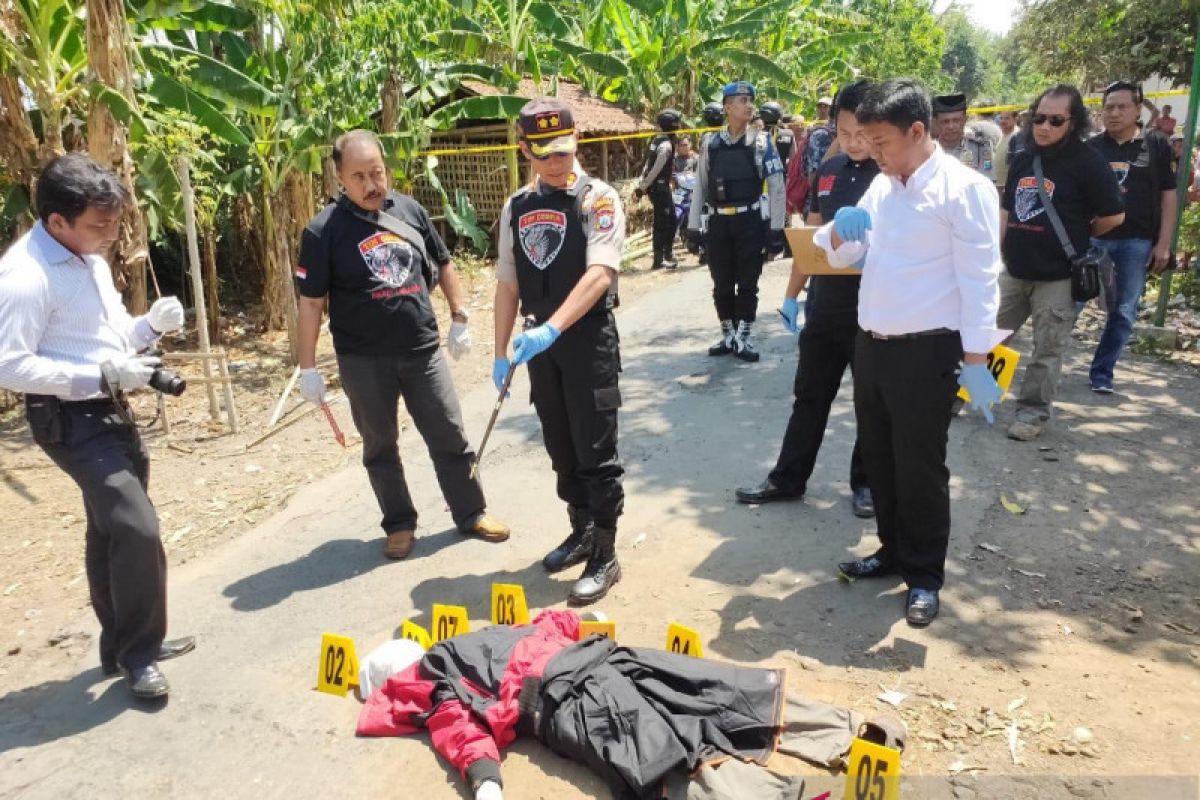 Polisi selidiki pembunuhan kakek terkait isu dukun santet di Lumajang
