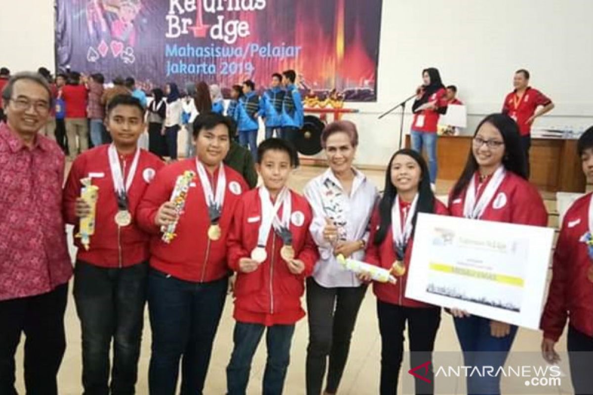 SMP I Manado raih medali tiga dalam kejurnas bridge pelajar