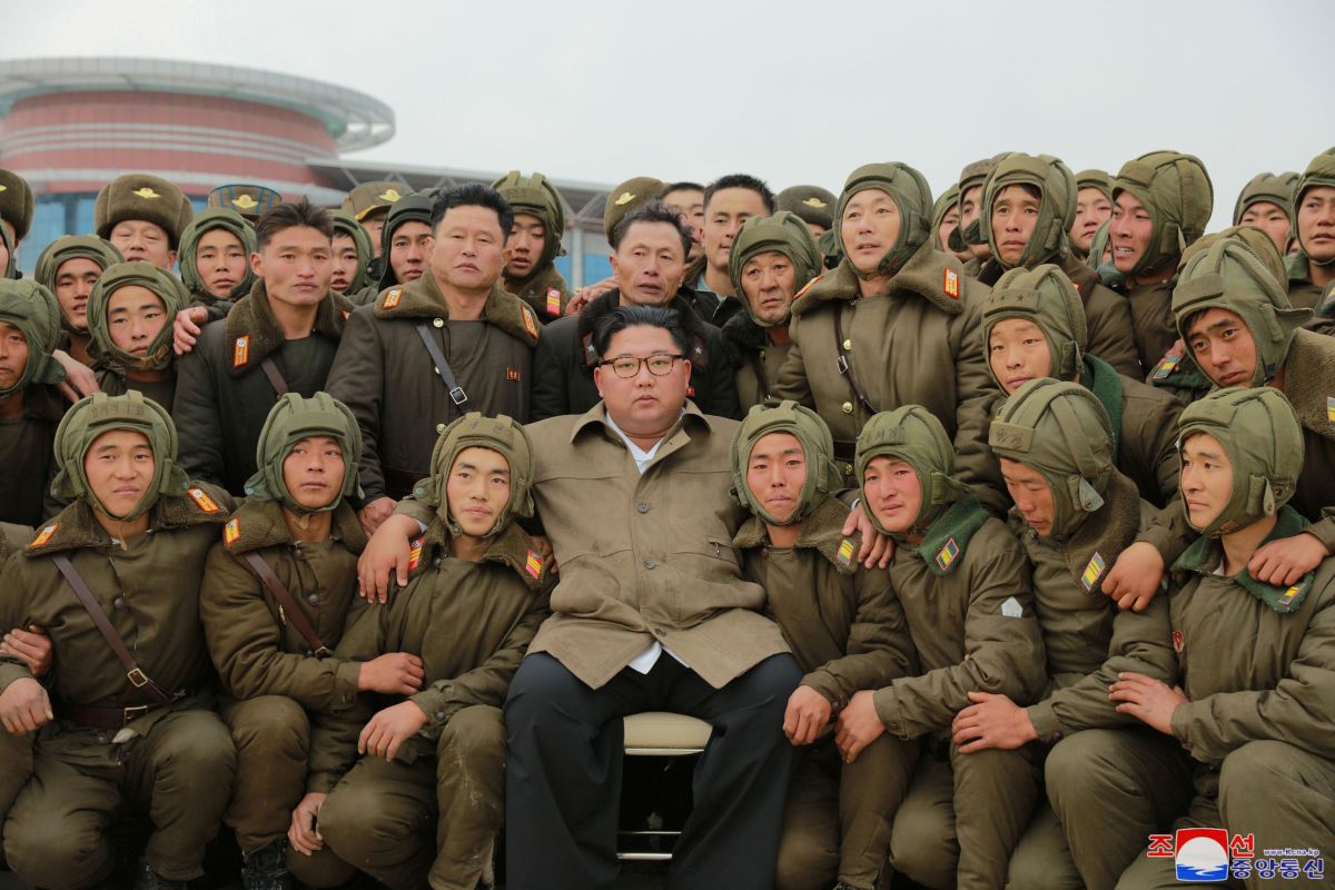 Kim Jong Un awasi latihan udara saat AS, Korsel tunda latihan gabungan