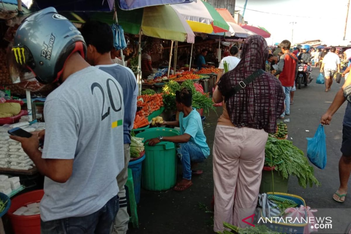 Harga berbagai jenis sayuran lokal mulai naik di Ambon