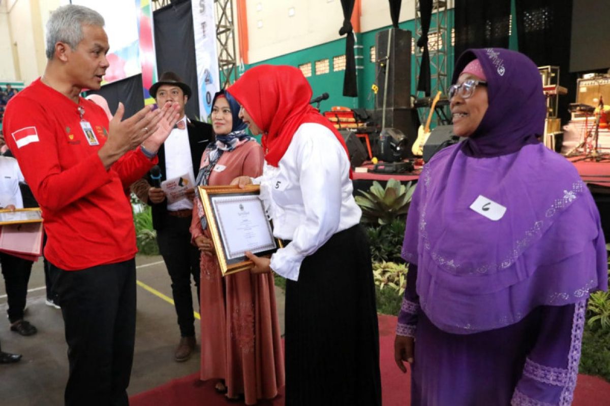 Merasa mampu, ratusan ribu warga Jateng mundur sebagai penerima PKH