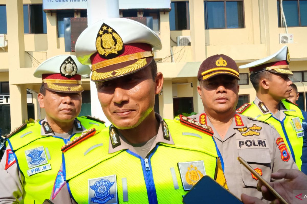 Kecelakaan lalu lintas akibat gunakan ponsel meningkat