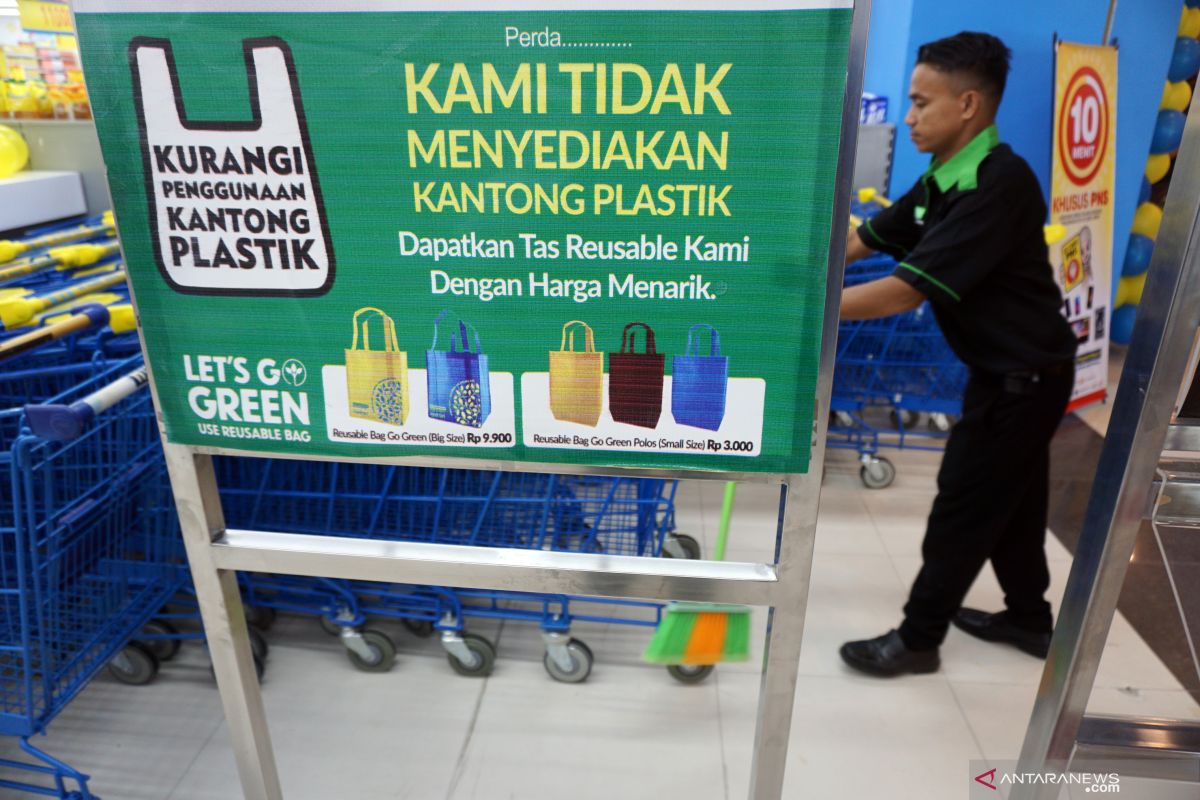 Finance Minister suggests imposing Rp30,000 excise on every kg plastic