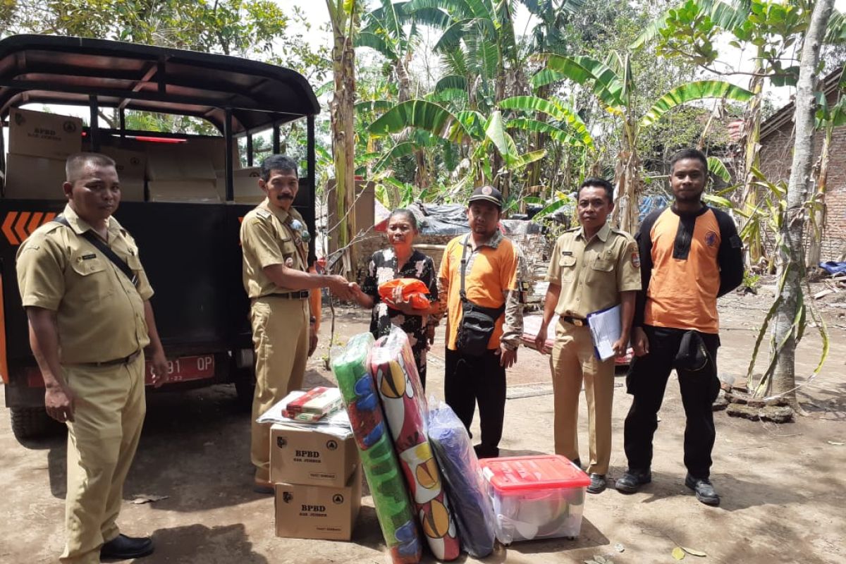 BPBD: 60 rumah rusak akibat angin kencang di Jember