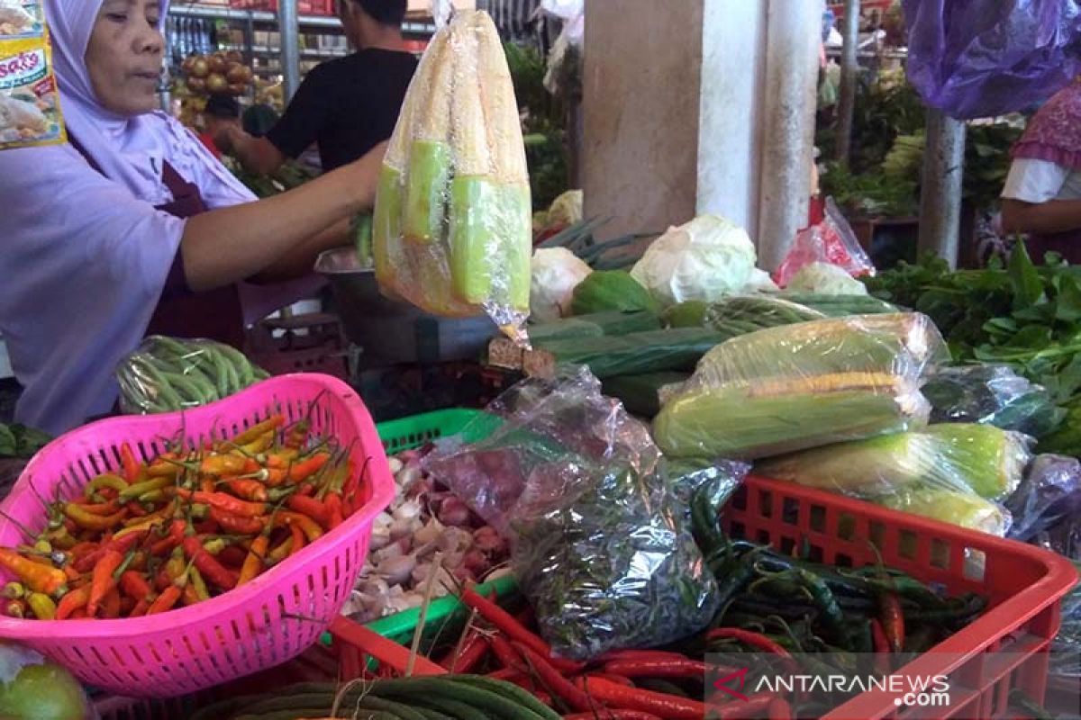 Harga cabai di Pasar Manis Purwokerto berangsur turun