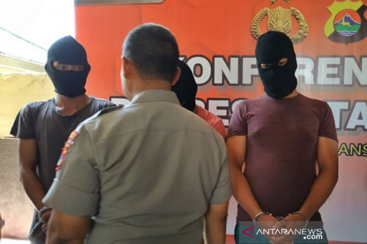 Sempat lempar sabu ke jendela, tiga pemuda di Mataram diamankan polisi