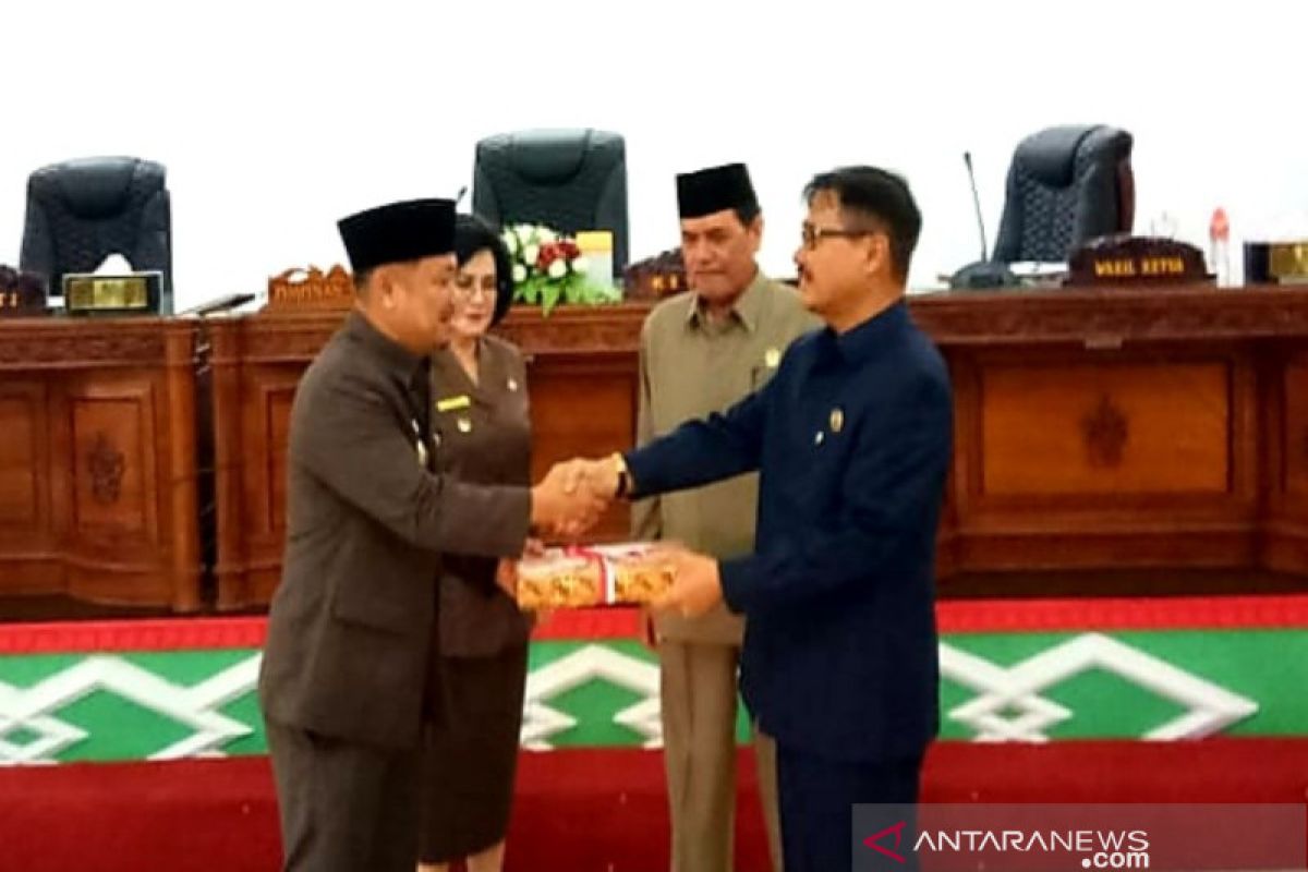 Ini tiga raperda yang disampaikan pemkab kepada DPRD Barsel