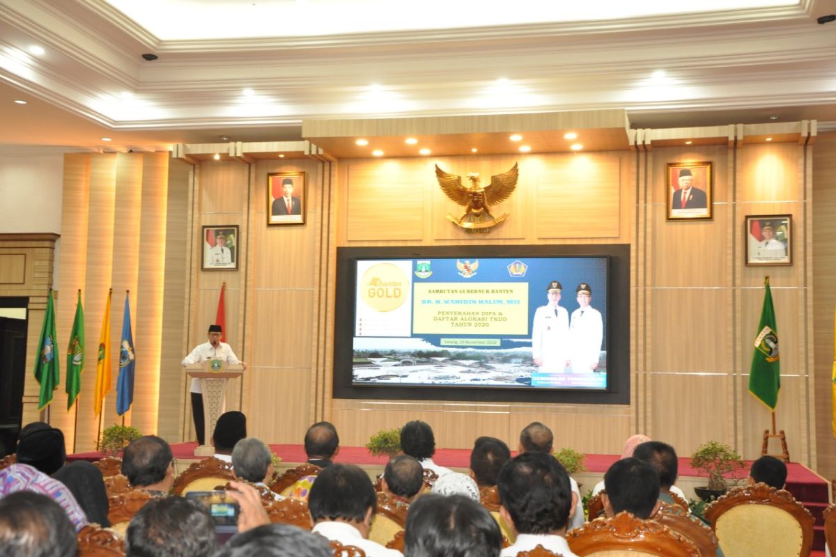 Gubermur Banten Wahidin Halim serahkan DIPA Tahun Anggaran 2020