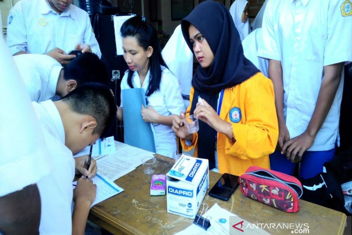 BNN Sultra tes urine pelajar SMAS Kesehatan Mandonga Kendari