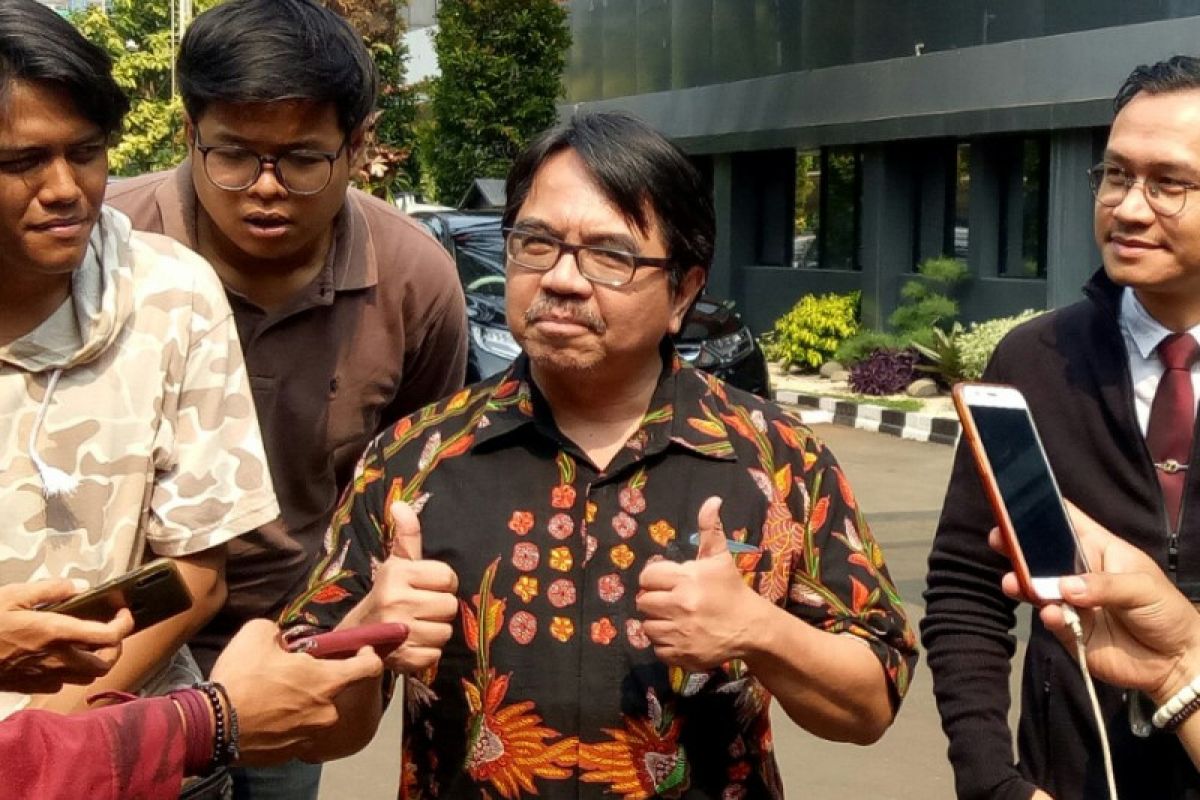 Ade Armando terus akan berhenti kritik Anies Baswedan