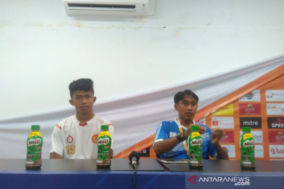 Pelatih tim pelajar Indonesia sesalkan pemainnya masih emosional