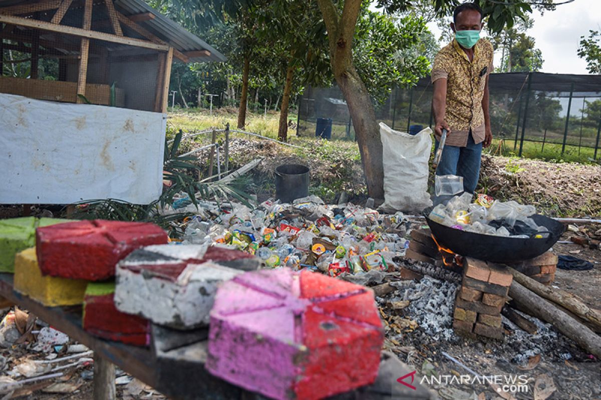 201 pembuang sampah sembarangan di Pekanbaru didenda