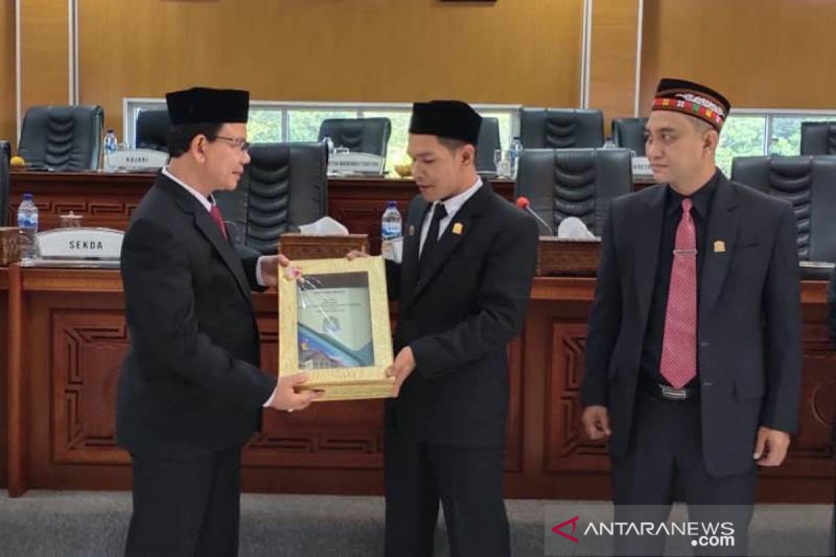 Bupati serahkan rancangan APBK Aceh Jaya TA 2020