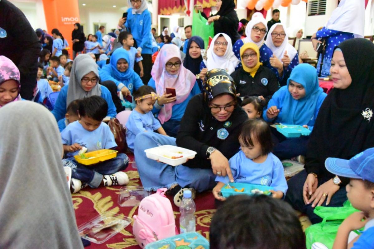 Ketua PKK Sulsel ajak anak-anak gemar makan Ikan entaskan stunting