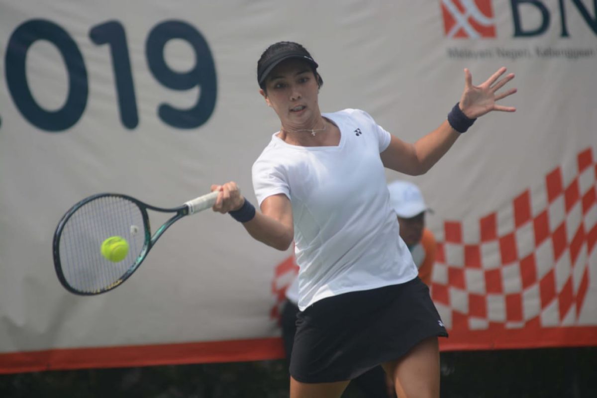 Aldila ditantang Fadona pada final BNI Tennis Open