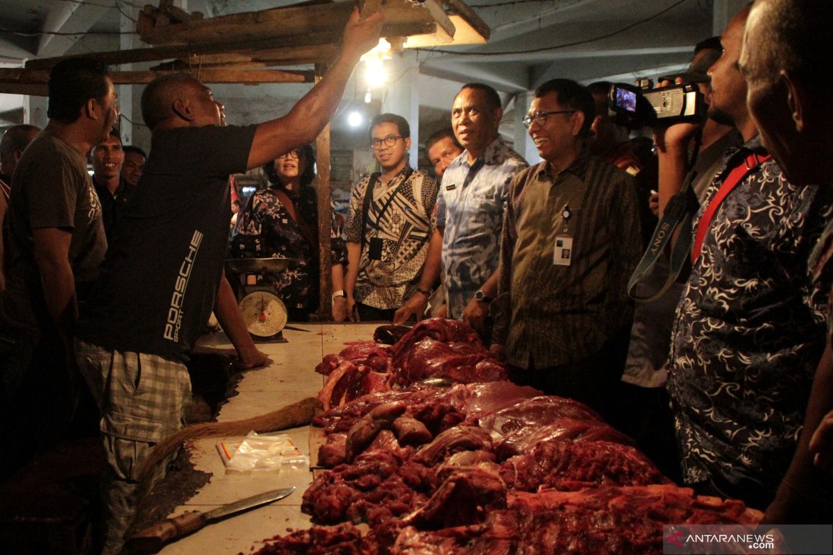 Disnakan imbau masyarakat pastikan kualitas daging layak  dikonsumsi