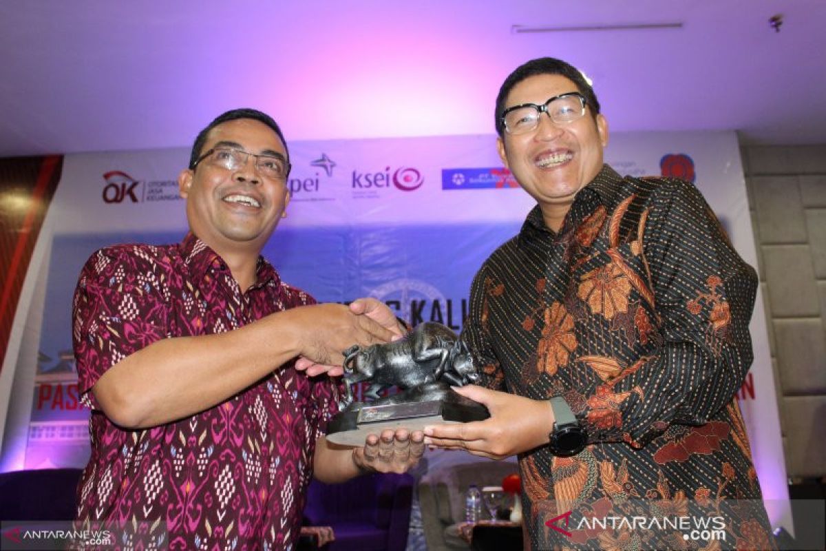 Dirut BEI nilai pasar modal syariah mulai jadi pilihan investasi