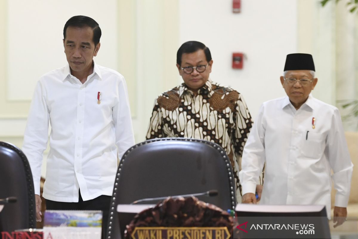 Jokowi umumkan 12 orang staf khusus hari ini