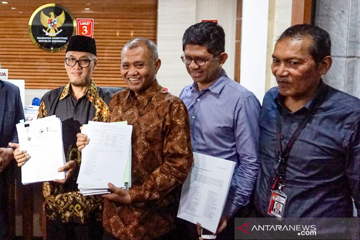 F-PPP: Pimpinan KPK uji materi UU, ada potensi ketidaktertiban