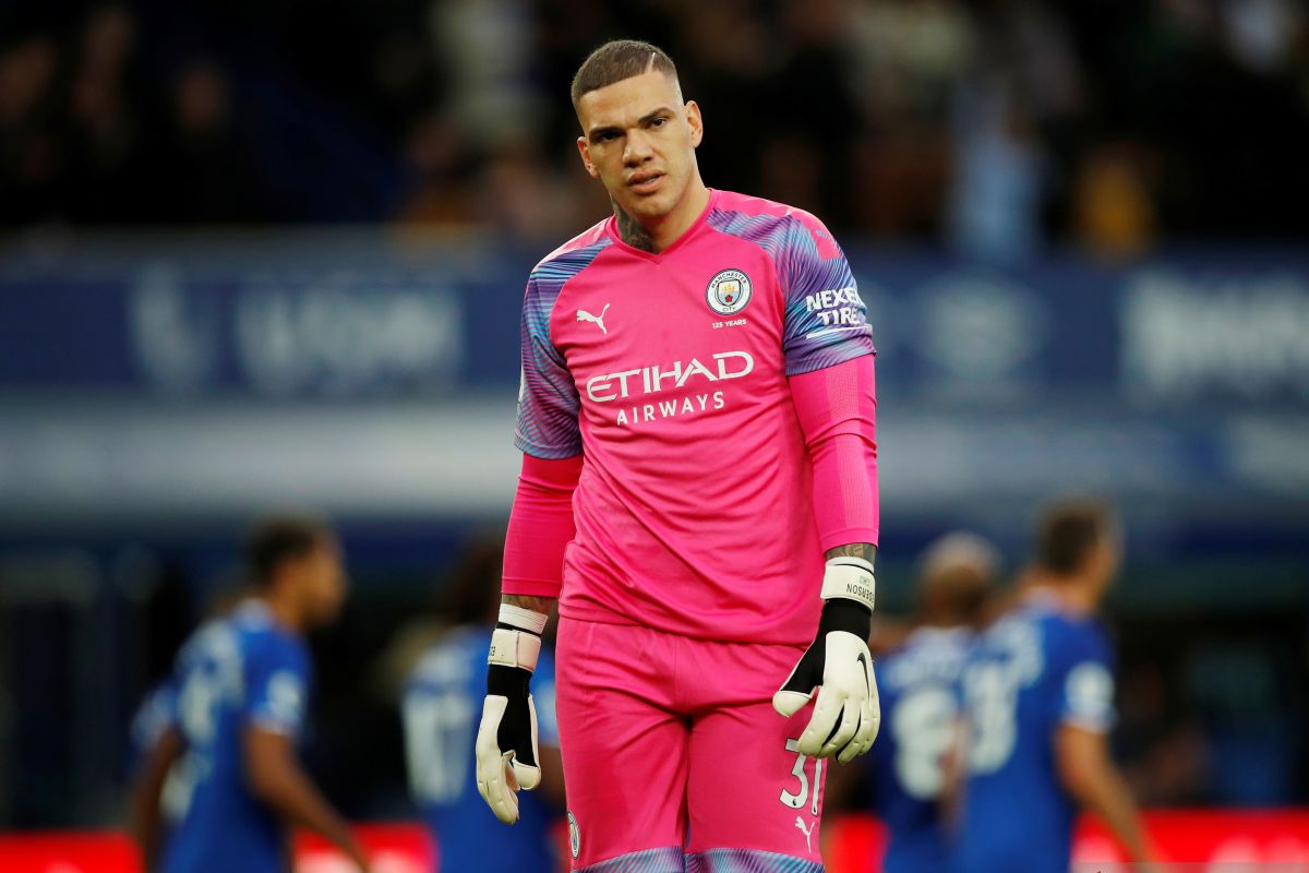 Ederson siap turun di laga Manchester City lawan Chelsea