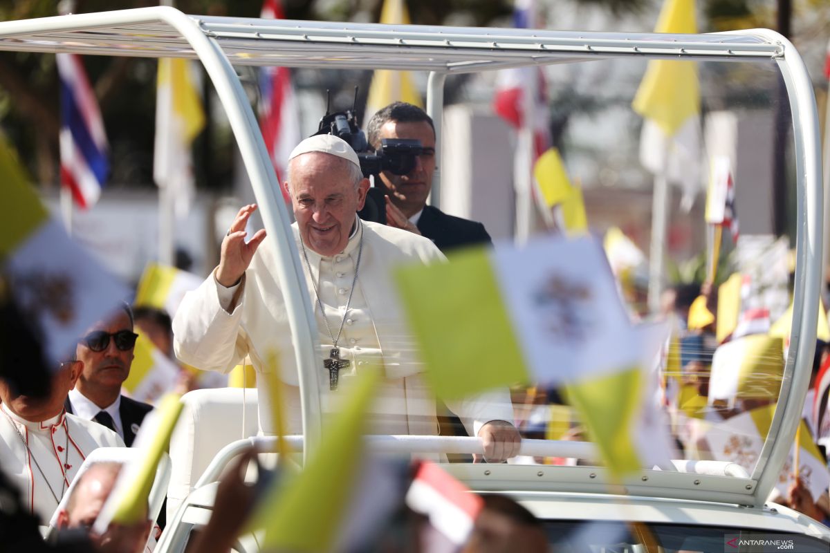 Paus Fransiskus memuji  komitmen China tanggulangi virus corona