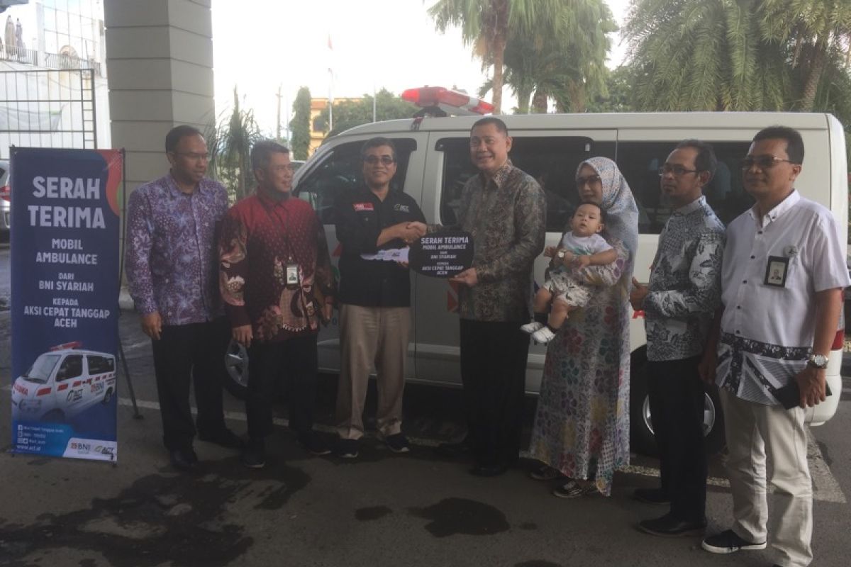 BNI Syariah serahkan ambulans untuk ACT Aceh