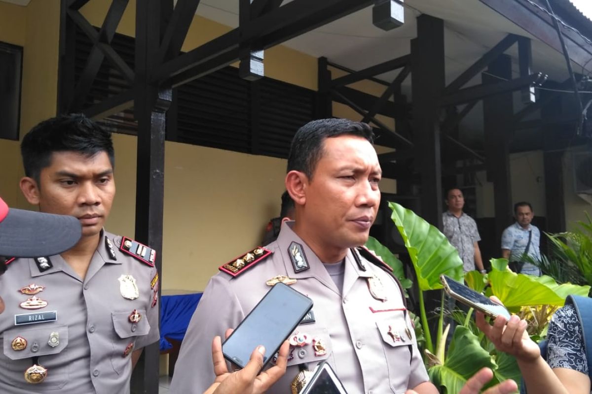 Pemilik ratusan ton kayu gaharu diperiksa polisi