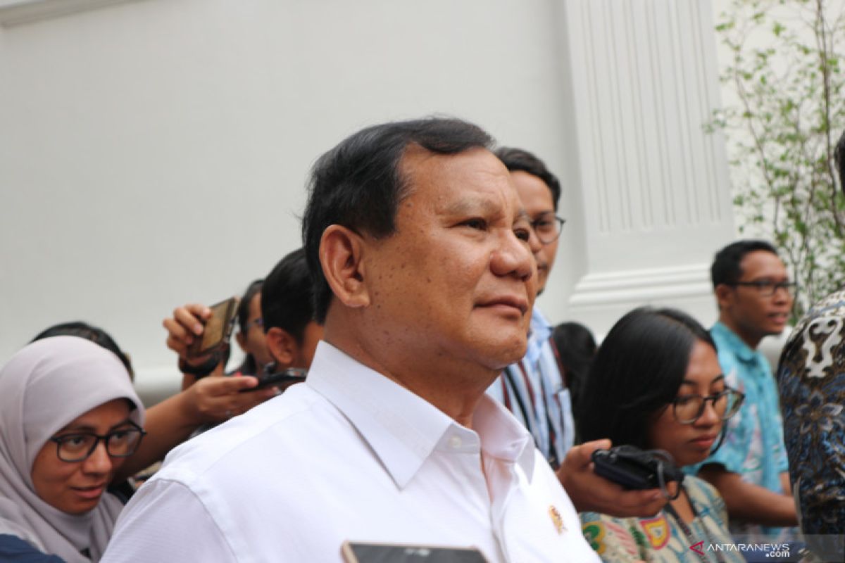 Prabowo: Tingkatkan kewaspadaan bahaya laten komunis, negara berideologi komunis masih eksis