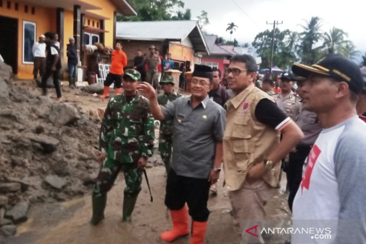 Galodo di Agam, Gubernur: jangan tinggal di tepi sungai dan bukit